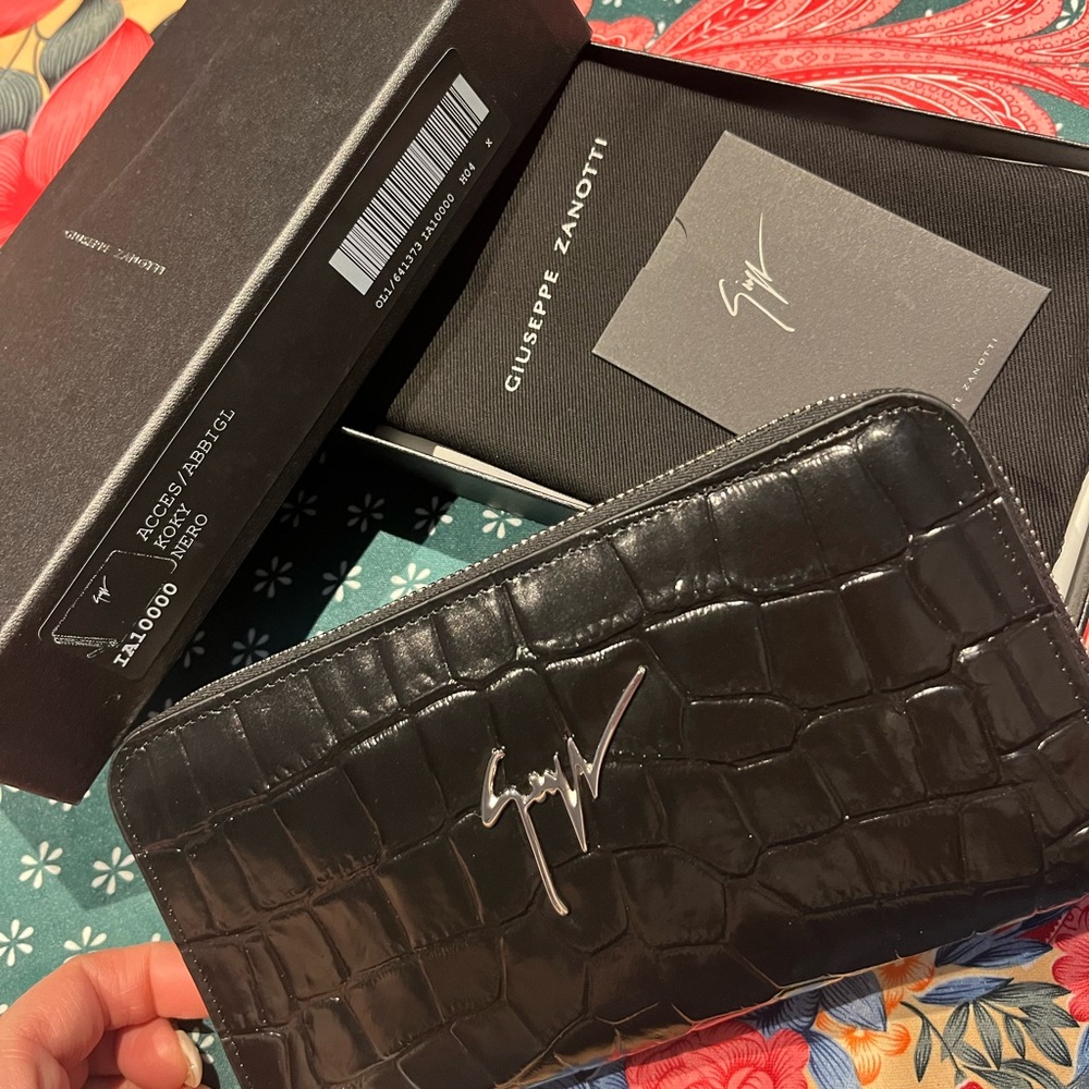 Giuseppe Zanotti wallet Brand new !